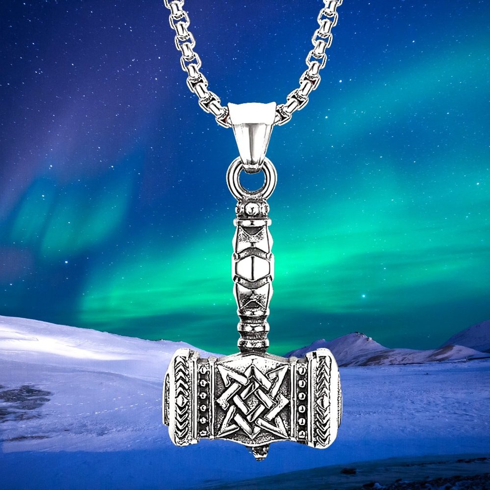 Retro Quake Titanium Steel Axe Hammer Pendant Necklace